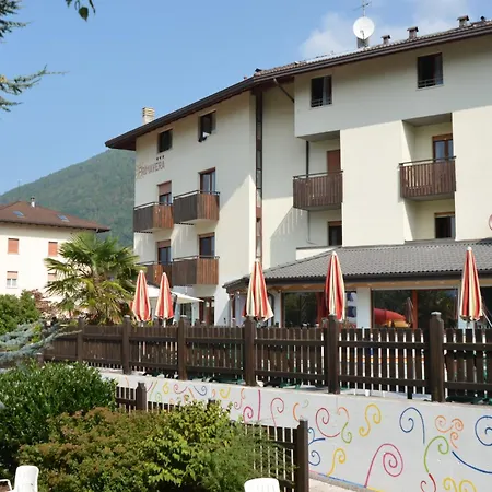 Family Hotel Primavera-2